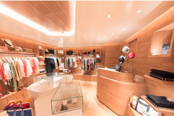 Le Laperouse Gallery Image